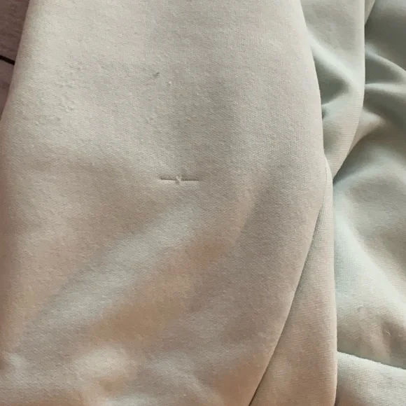 ✅HOST Pick✅ Nike Just Do It Sweatshirt, Medium - Picture 8 of 12